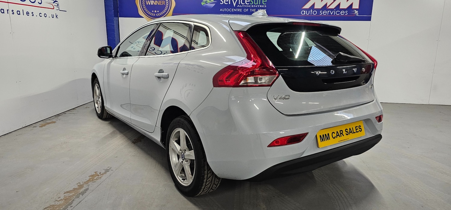 Used Volvo V40 2014 for sale - 76602770: Photo 9