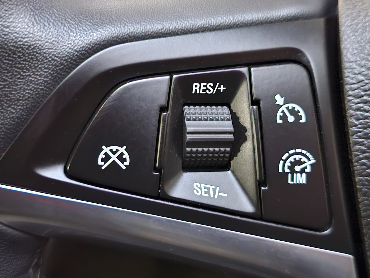 Used Vauxhall Astra 2014 for sale - 77514590: Photo 22