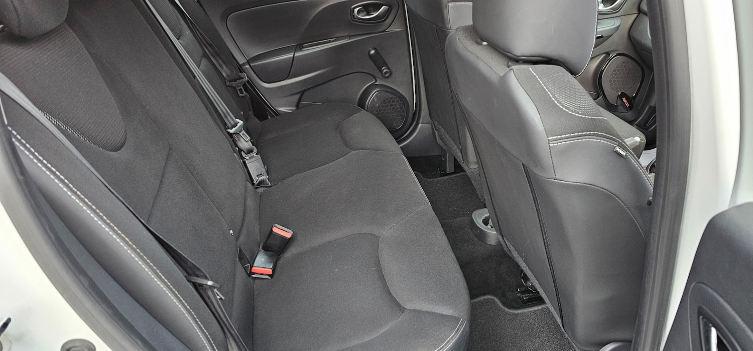 Used Renault Clio 2015 for sale - 77515314: Photo 10