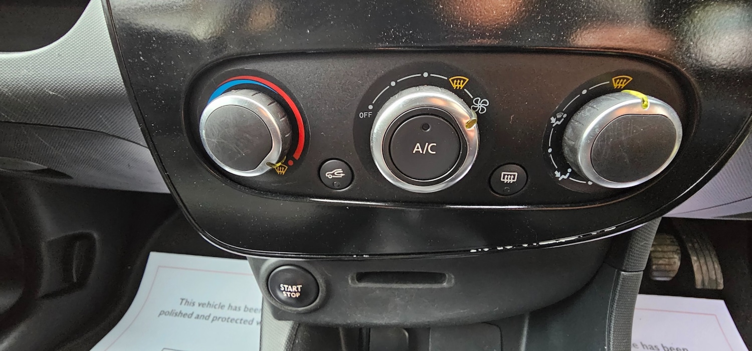 Used Renault Clio 2015 for sale - 77515314: Photo 18