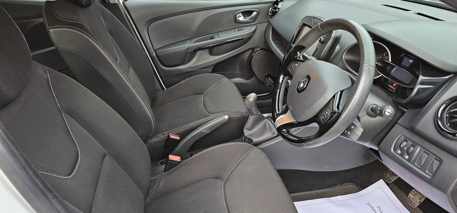 Used Renault Clio 2015 for sale - 77515314: Photo 9