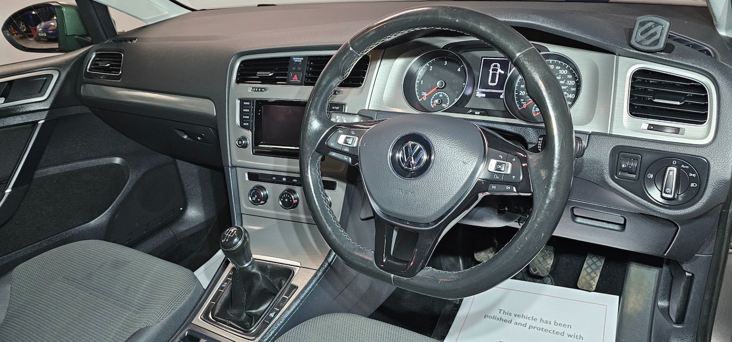 Used Volkswagen Golf 2014 for sale - 76948773: Photo 13