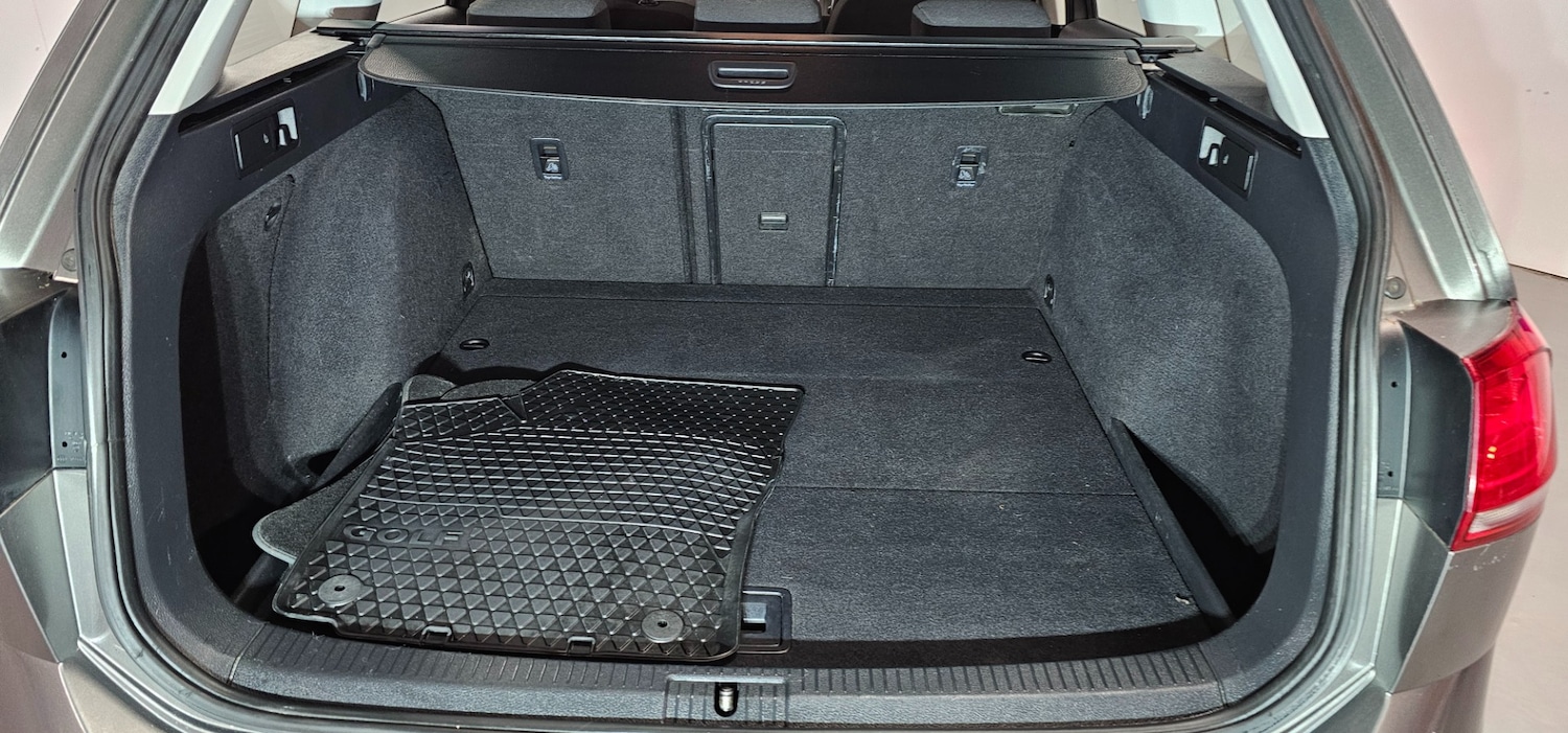 Used Volkswagen Golf 2014 for sale - 76948773: Photo 14