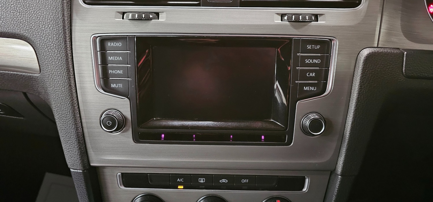 Used Volkswagen Golf 2014 for sale - 76948773: Photo 20