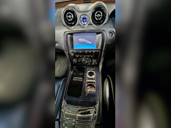 Used Jaguar XJ 2010 for sale - 75395975: Photo