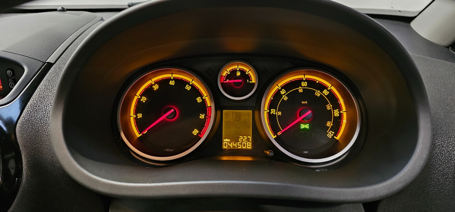 Used Vauxhall Corsa 2013 for sale - 77516506: Photo 14