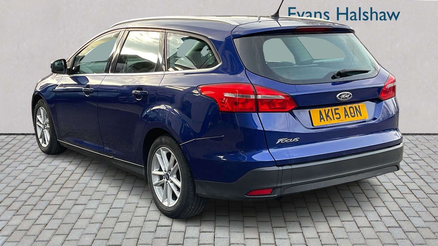 Used Ford Focus 2015 for sale - 77787024: Photo 2