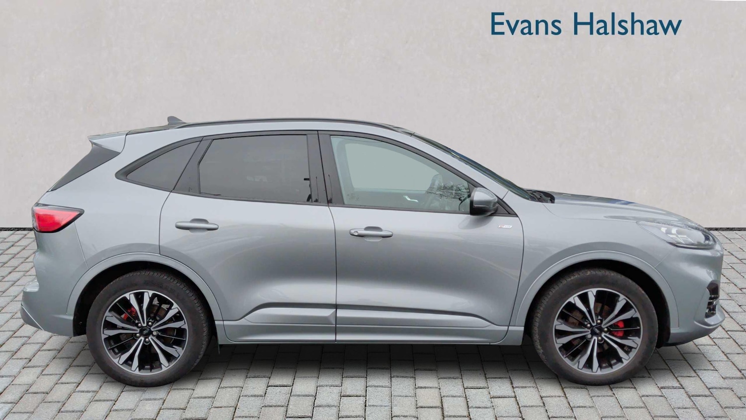 Used Ford Kuga 2022 for sale - 76435755: Photo 2