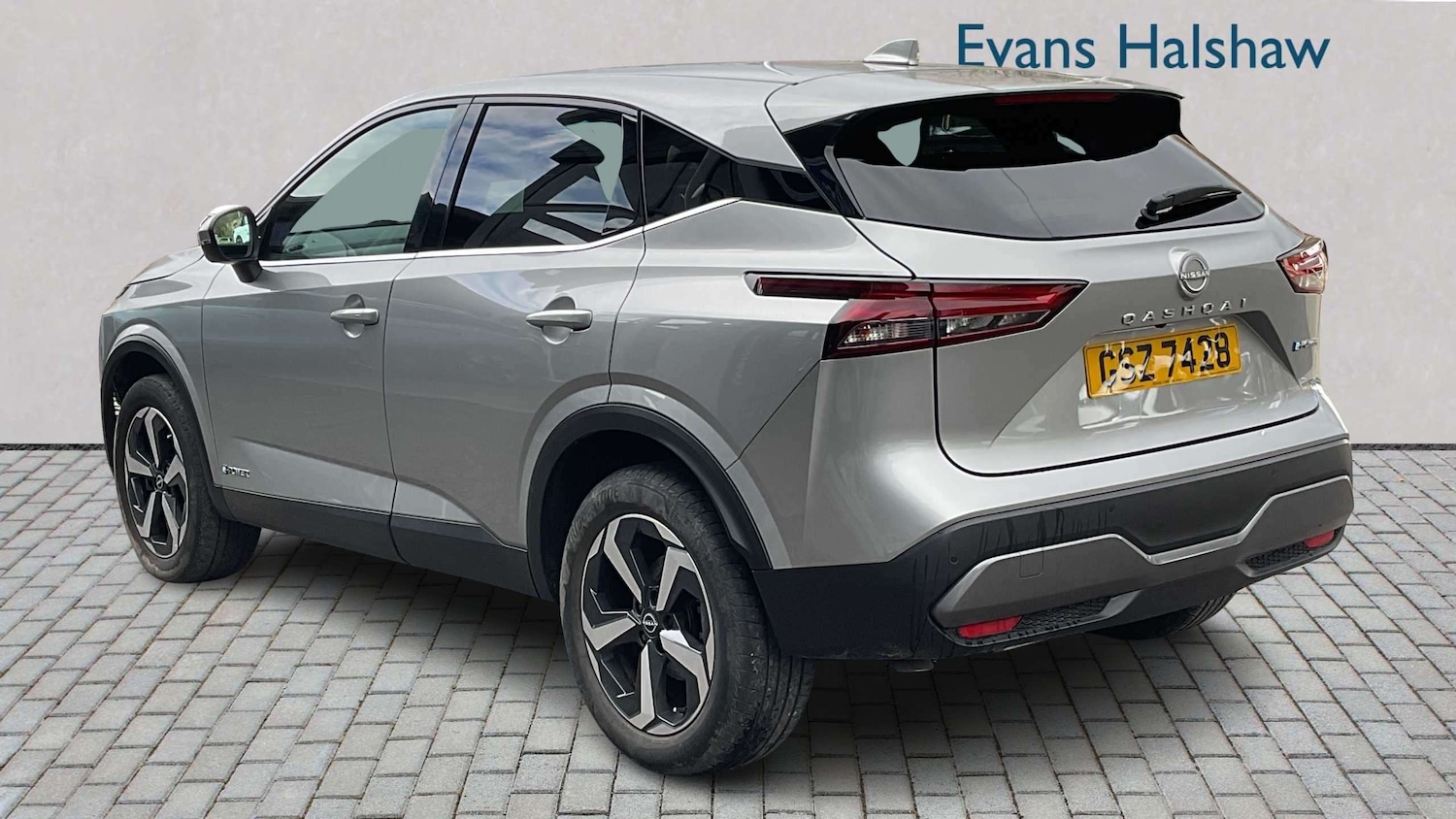 Used Nissan Qashqai for sale - 77858111: Photo 2