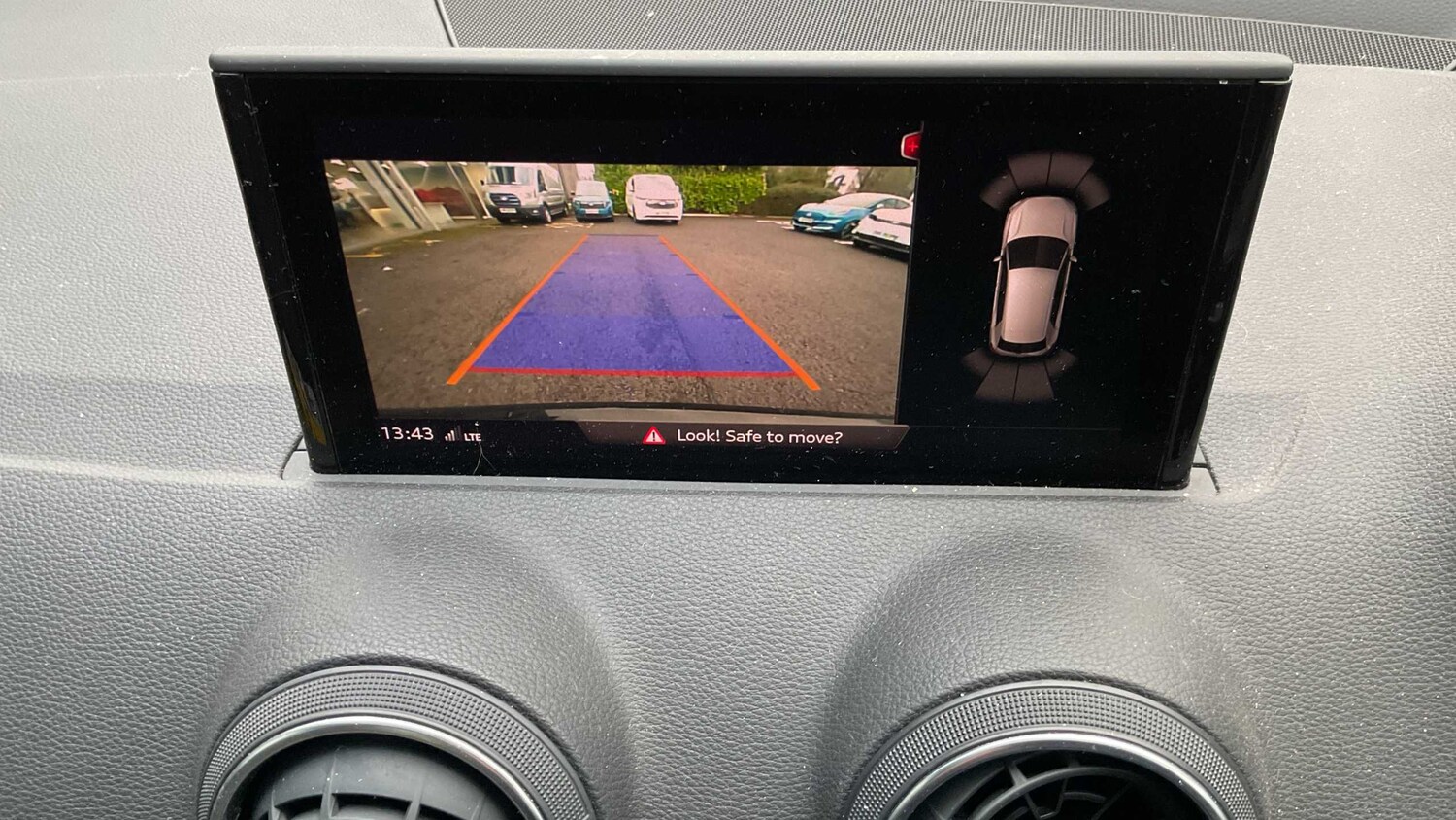 Used Audi Q2 2018 for sale - 77414633: Photo 9