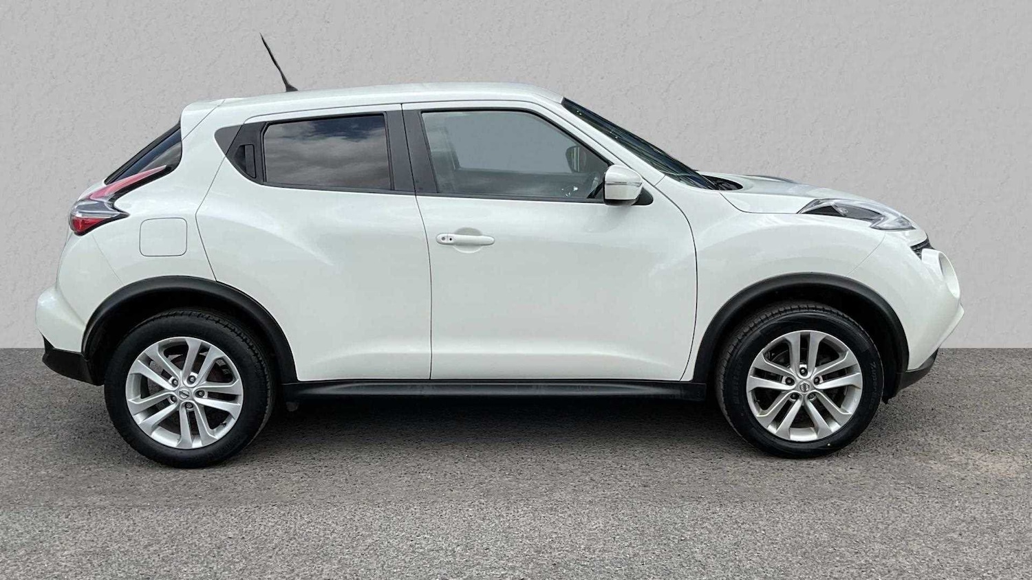 Used Nissan Juke 2018 for sale - 77727043: Photo 3