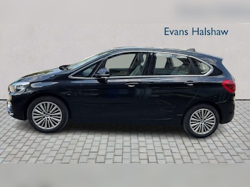 Used BMW 2 Series 2015 for sale - 79466976: Photo