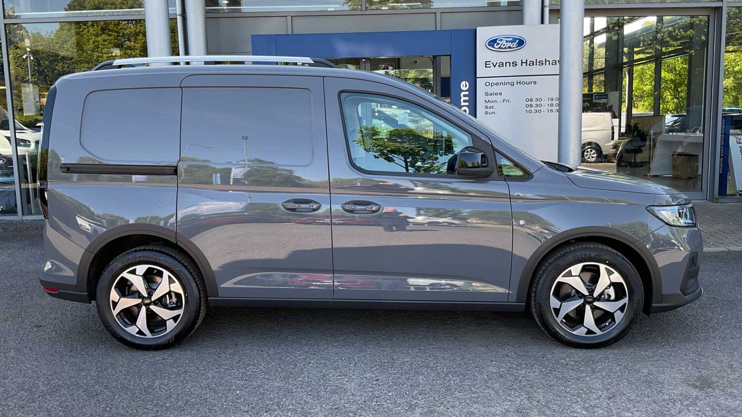 Used Ford Transit Connect 2025 for sale - 76063334: Photo 3