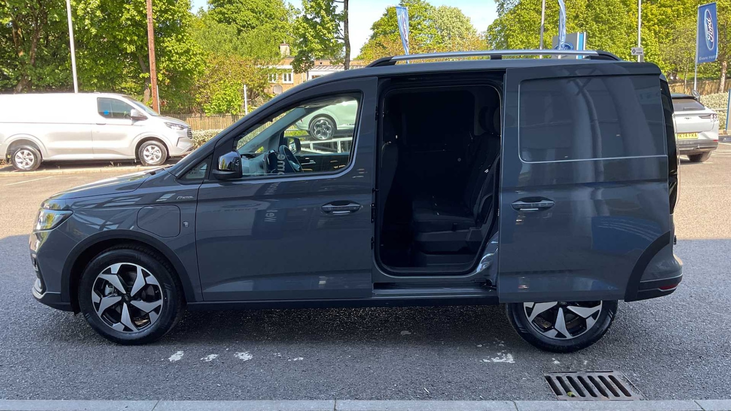 Used Ford Transit Connect 2025 for sale - 76063334: Photo 34