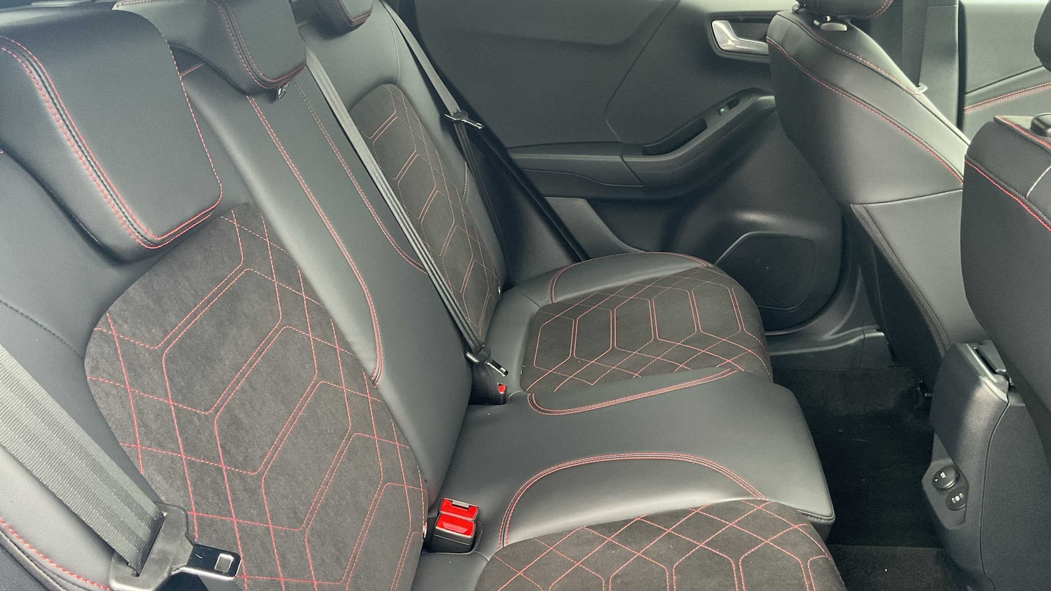 Used Ford Puma 2025 for sale - 78077059: Photo 9