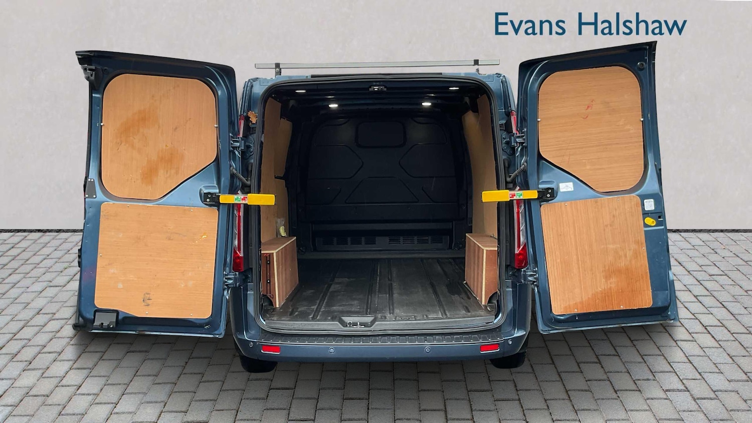 Used Ford Transit Custom 2021 for sale - 76298328: Photo 10