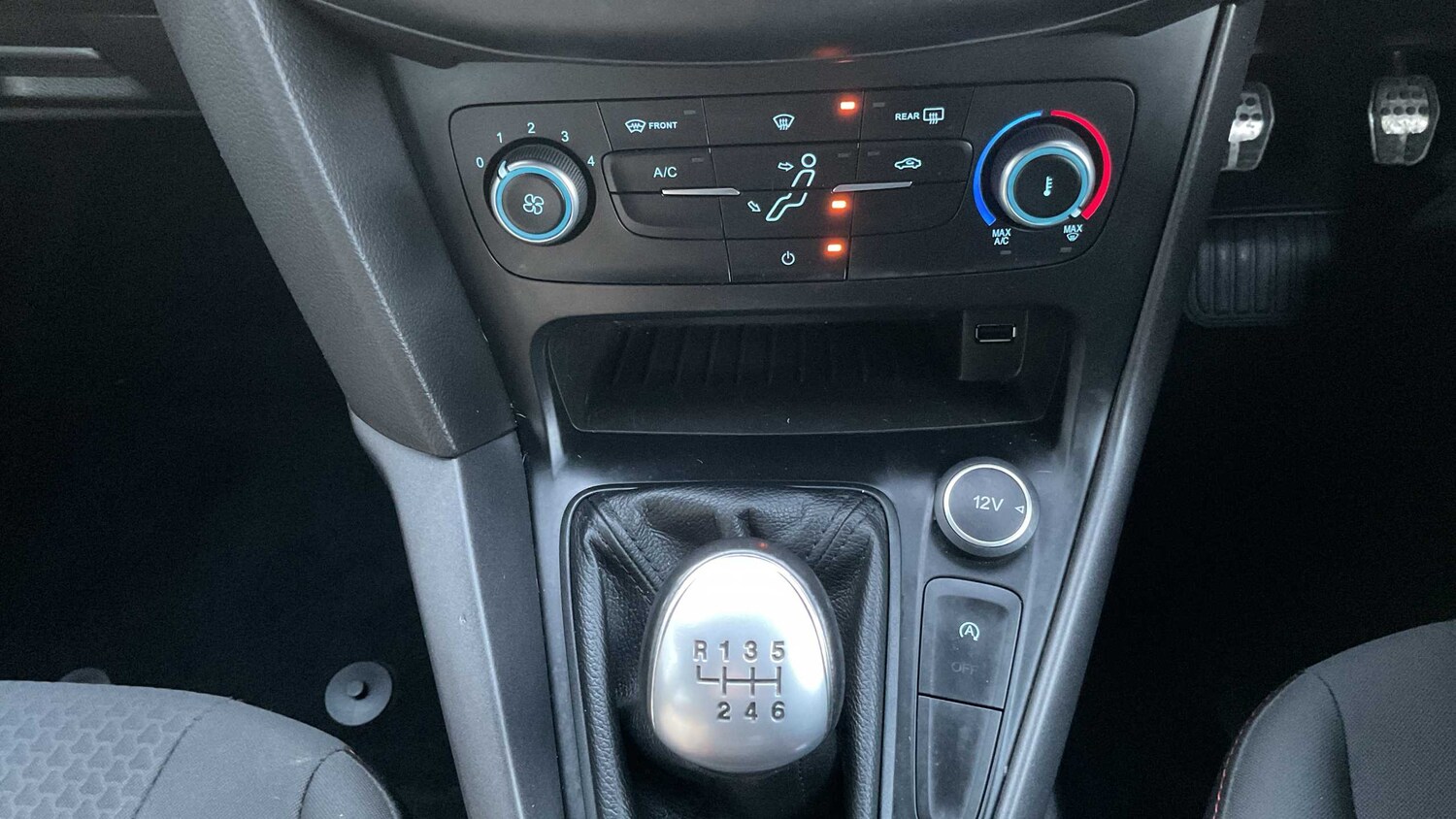 Used Ford Focus 2018 for sale - 76978717: Photo 15