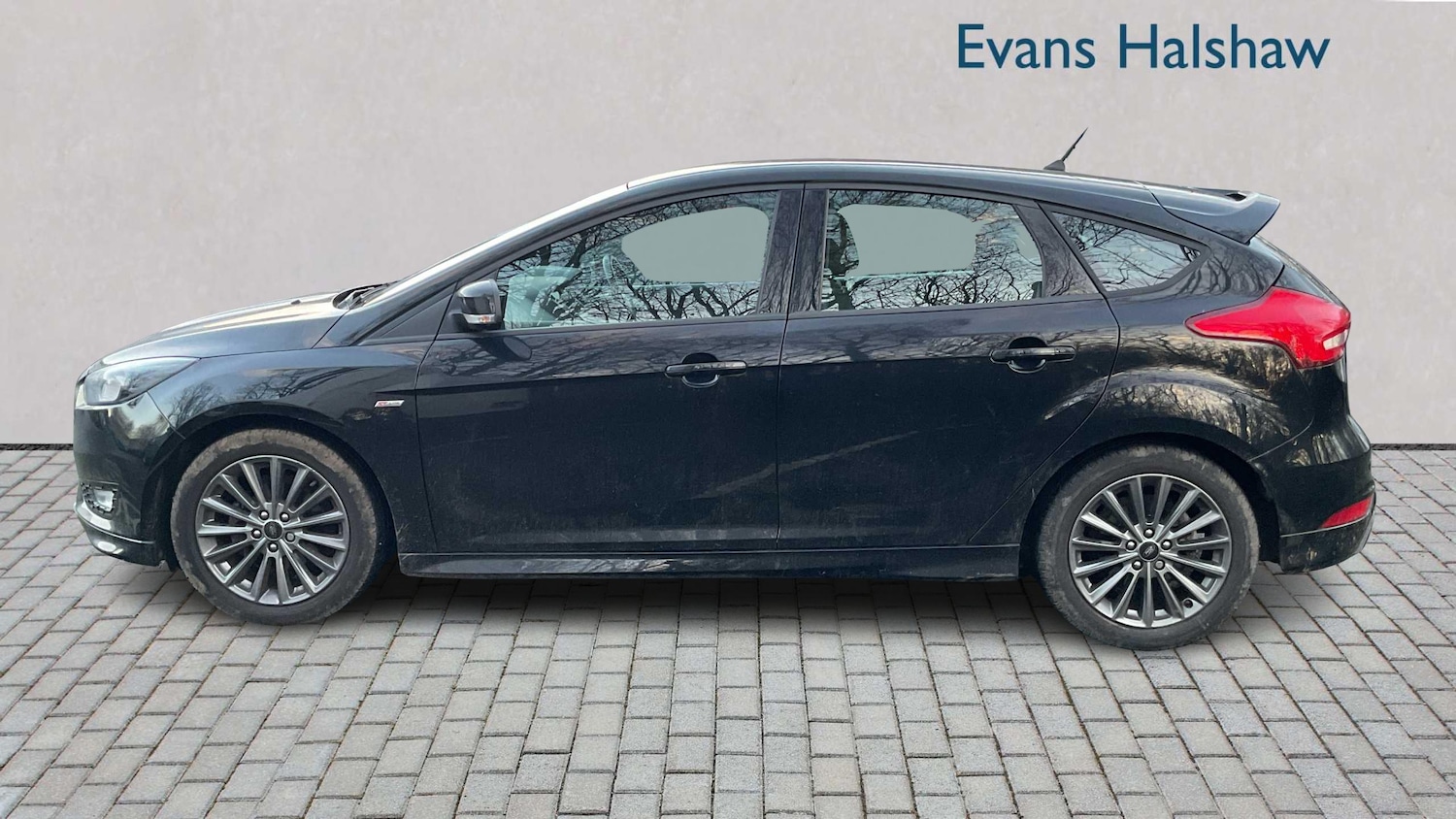 Used Ford Focus 2018 for sale - 76978717: Photo 4