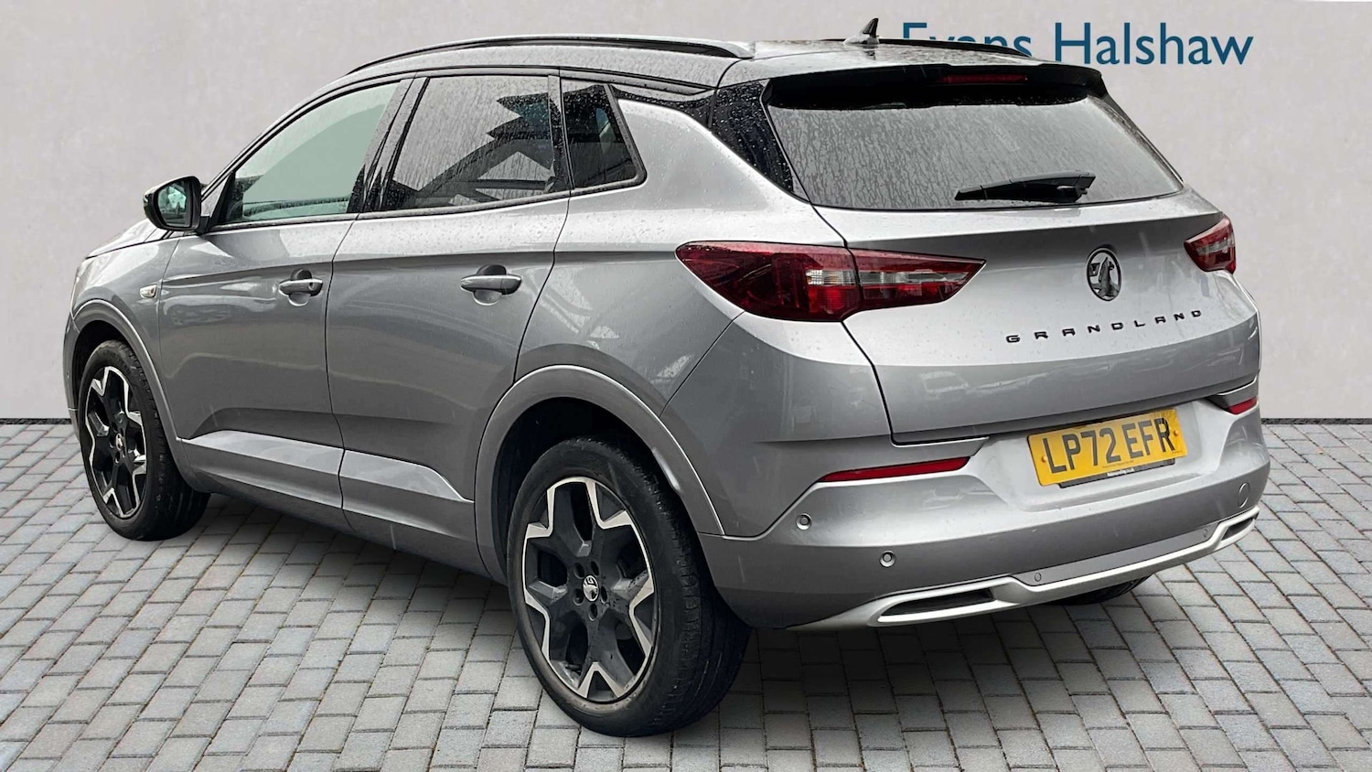 Used Vauxhall Grandland 2023 for sale - 77928504: Photo 2