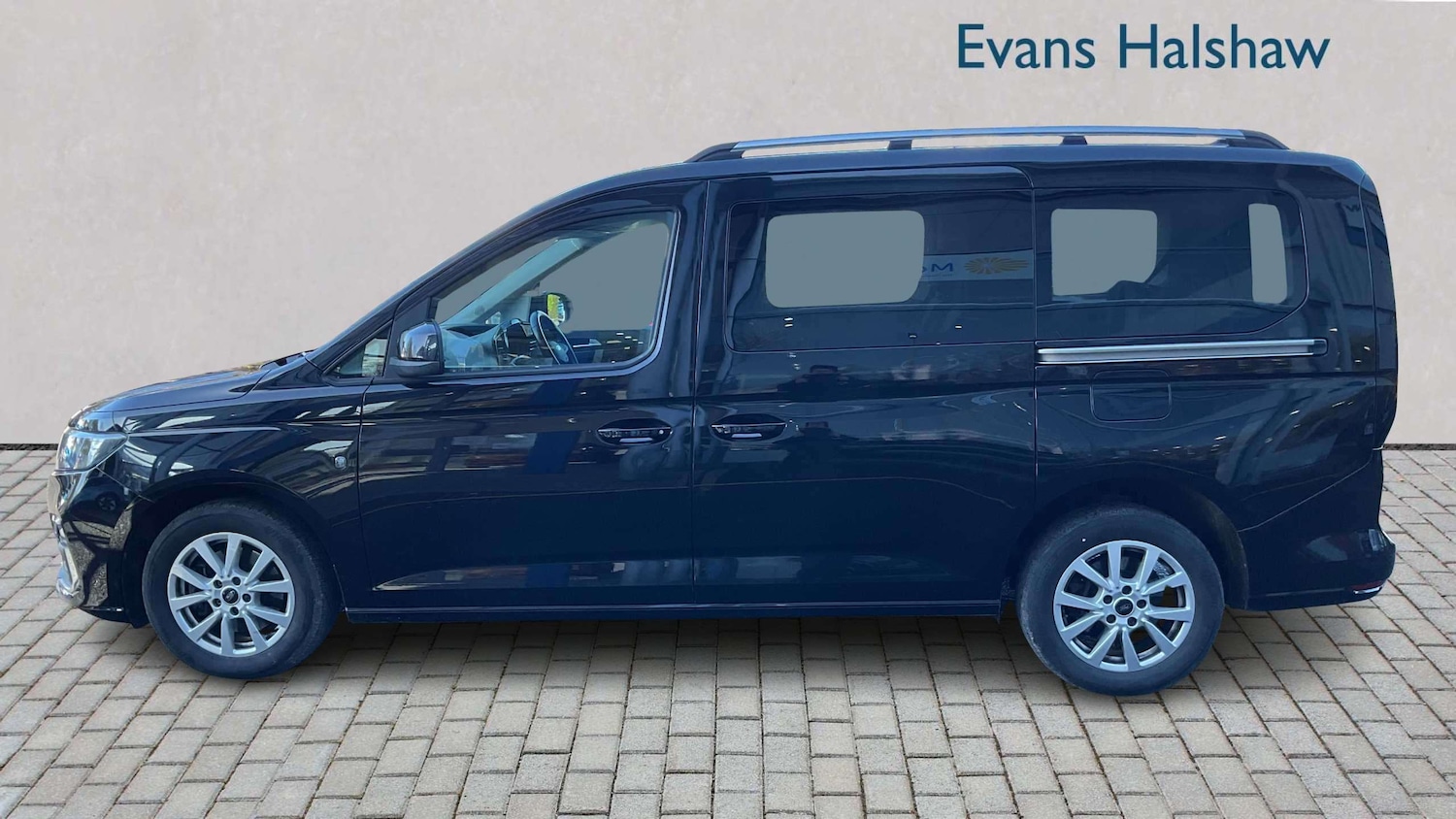 Used Ford Tourneo Connect 2023 for sale - 77772400: Photo 3