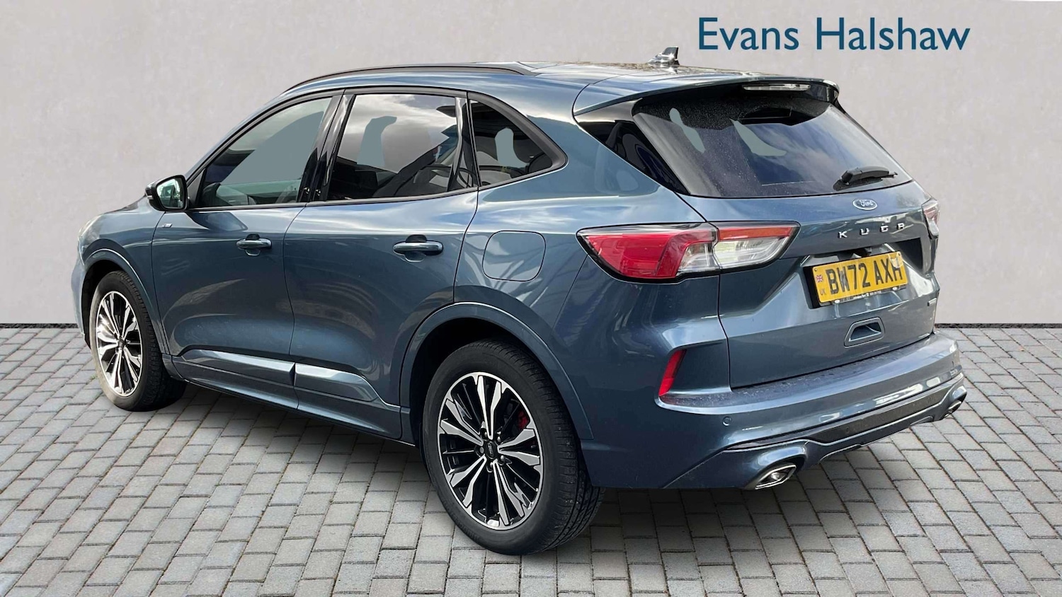 Used Ford Kuga 2023 for sale - 78052233: Photo 2