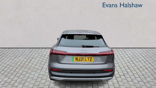 Used Audi e-tron 2021 for sale - 76310727: Photo 3