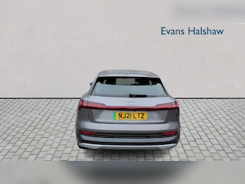 Used Audi e-tron 2021 for sale - 76310727: Photo 3
