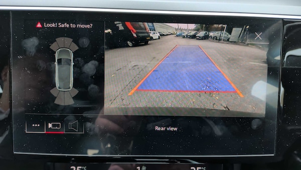 Used Audi e-tron 2021 for sale - 76310727: Photo 9