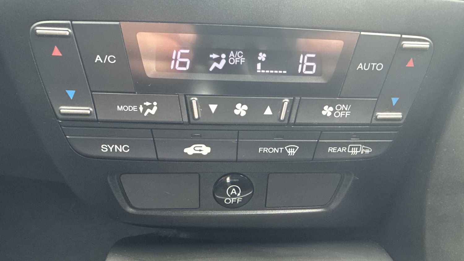 Used Honda Civic 2016 for sale - 76249104: Photo 16