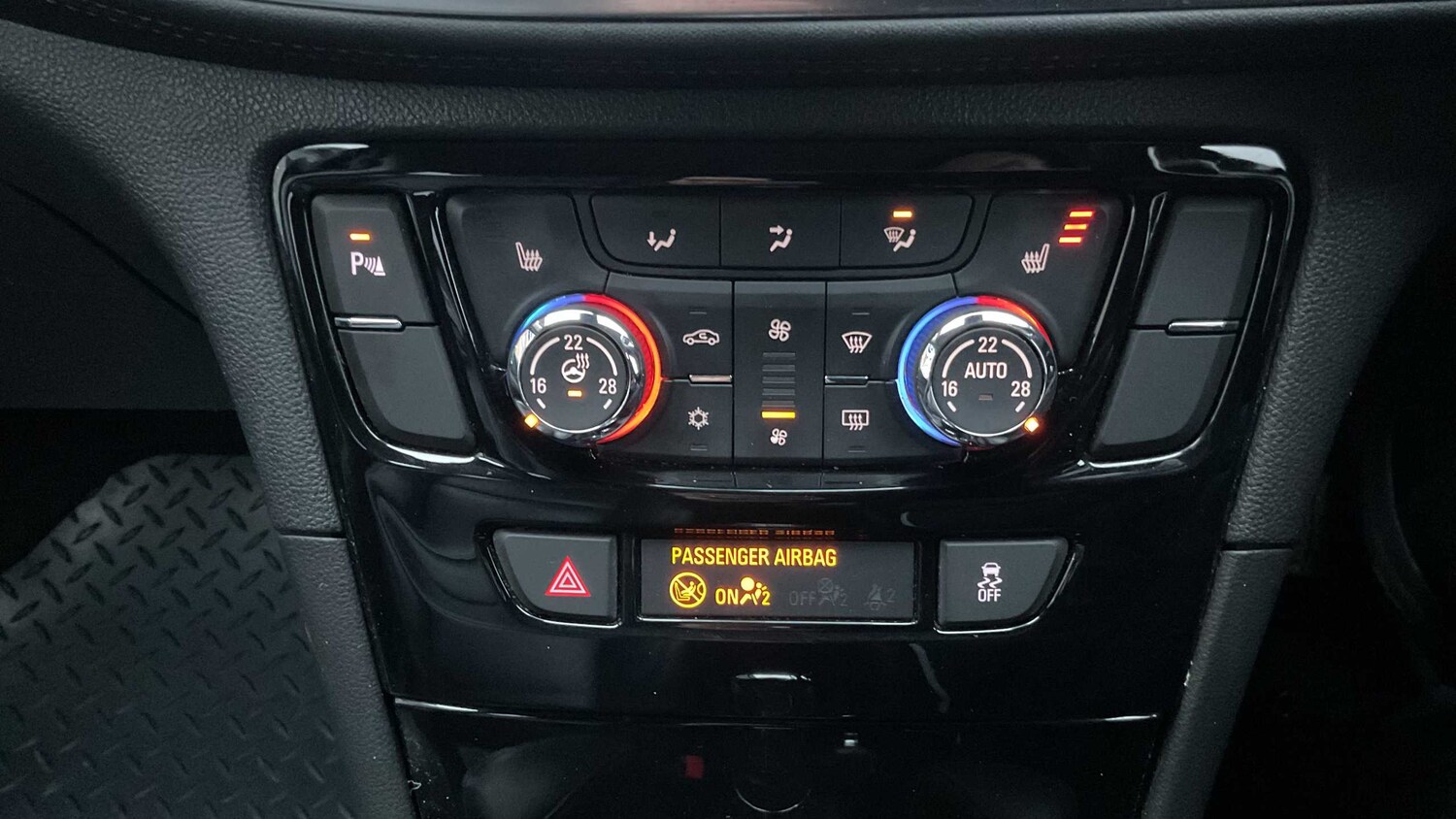 Used Vauxhall Mokka X 2017 for sale - 77589151: Photo 16