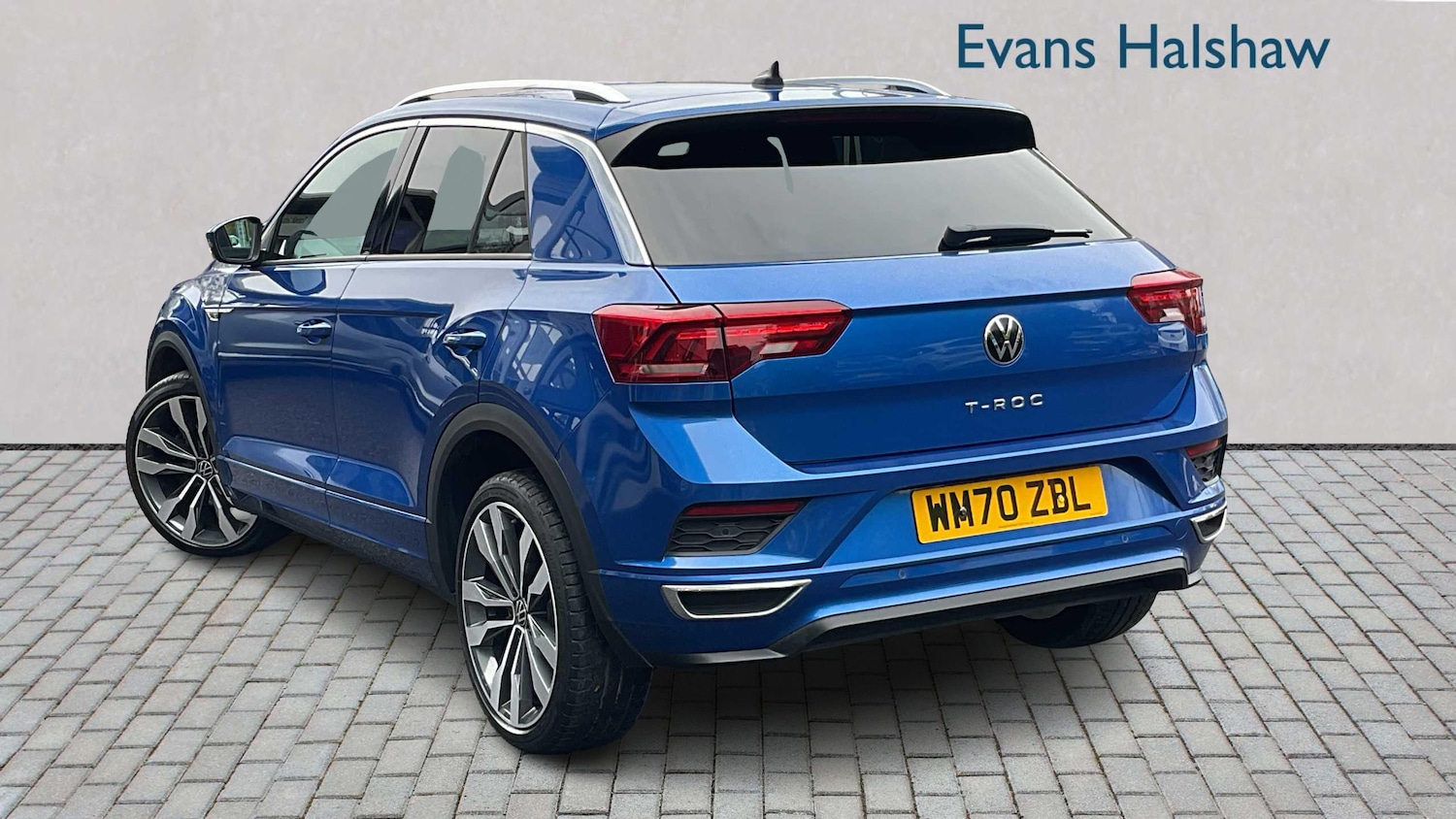 Used Volkswagen T-Roc 2021 for sale - 76447607: Photo 2