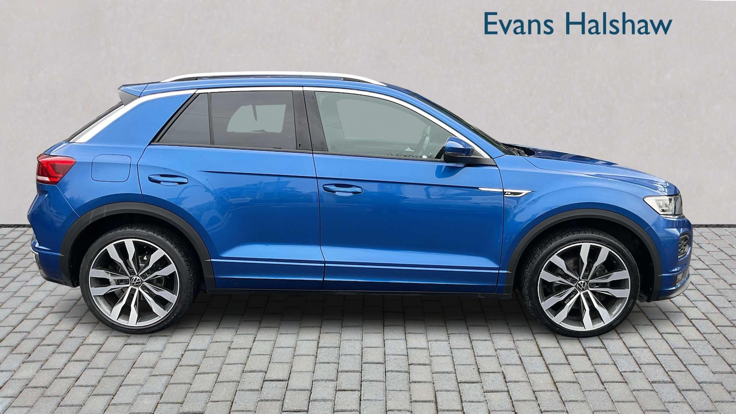 Used Volkswagen T-Roc 2021 for sale - 76447607: Photo 3