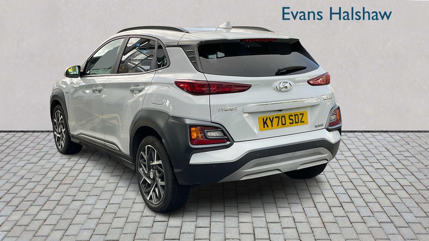 Used Hyundai KONA 2020 for sale - 76411347: Photo 2