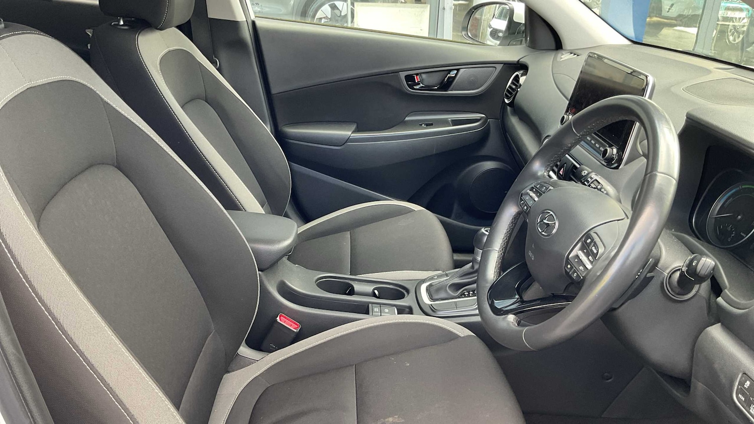 Used Hyundai KONA 2020 for sale - 76411347: Photo 6