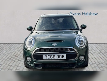 Used MINI Hatch 2018 for sale - 77561100: Photo
