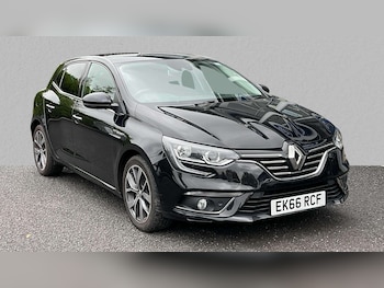 Used Renault Megane 2016 for sale - 76141575: Photo