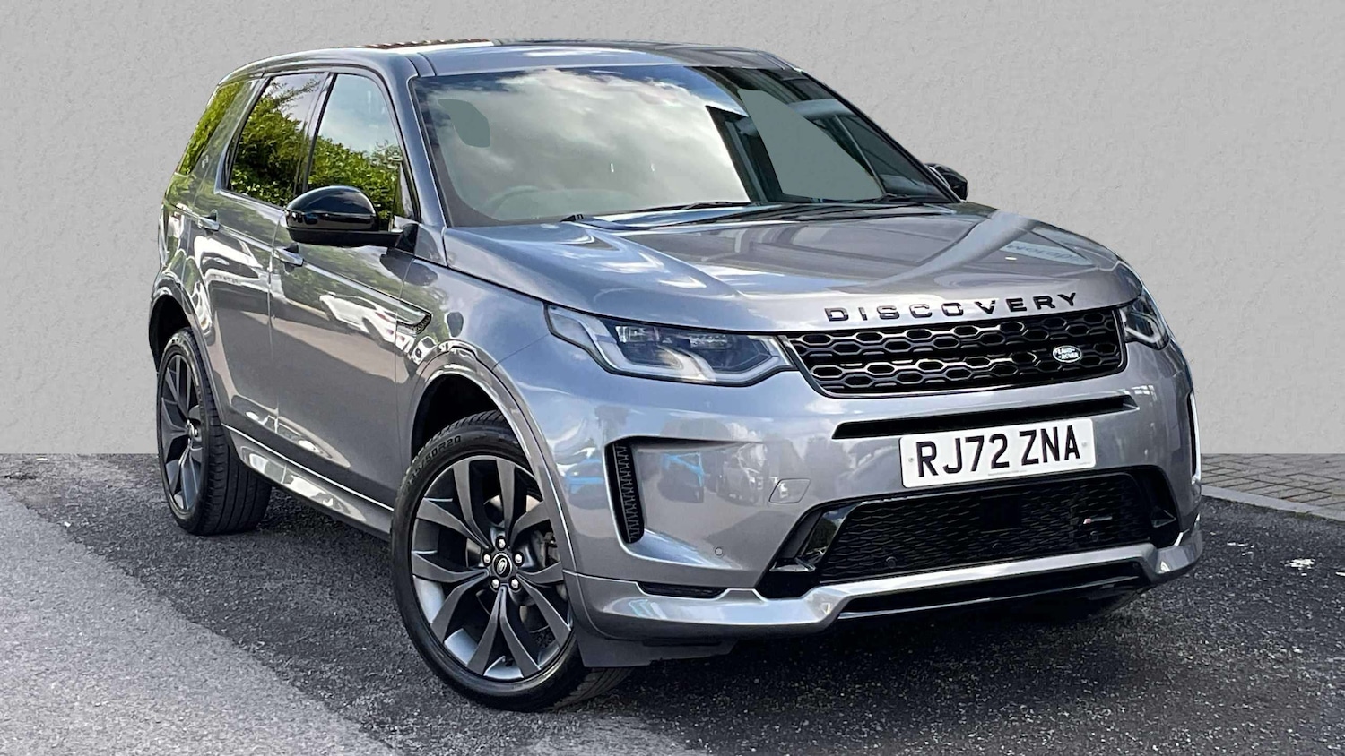 Used Land Rover Discovery Sport 2022 for sale - 76745993: Photo 1