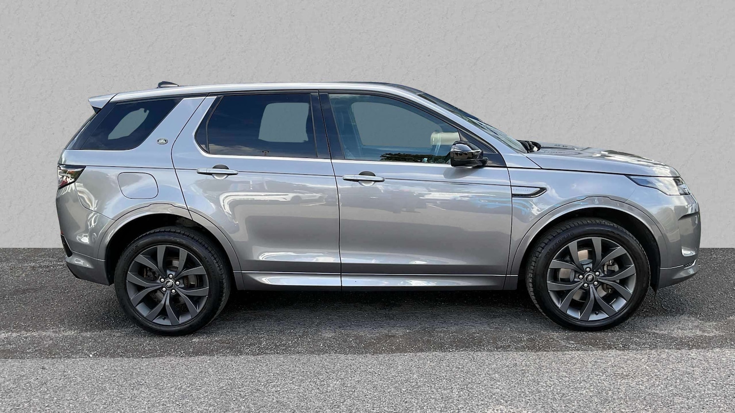 Used Land Rover Discovery Sport 2022 for sale - 76745993: Photo 3