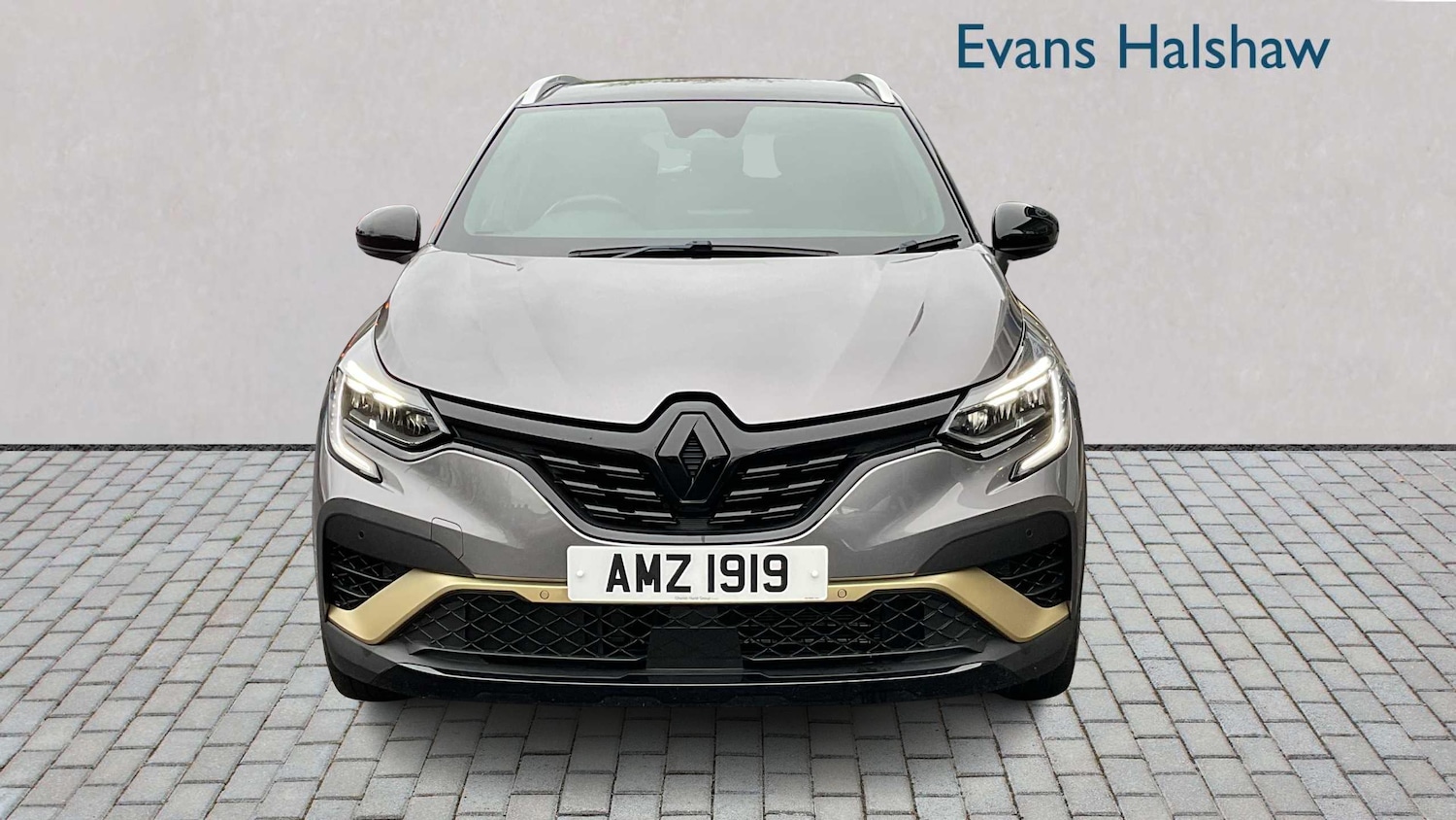 Used Renault Captur for sale - 76732369: Photo 5