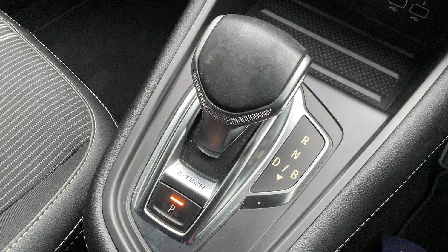 Used Renault Captur for sale - 76732369: Photo 8