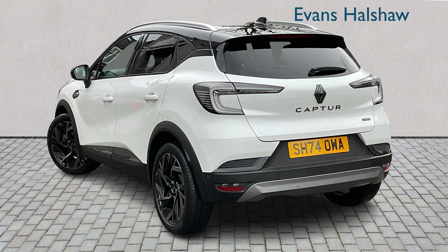 Used Renault Captur 2024 for sale - 76553116: Photo 2