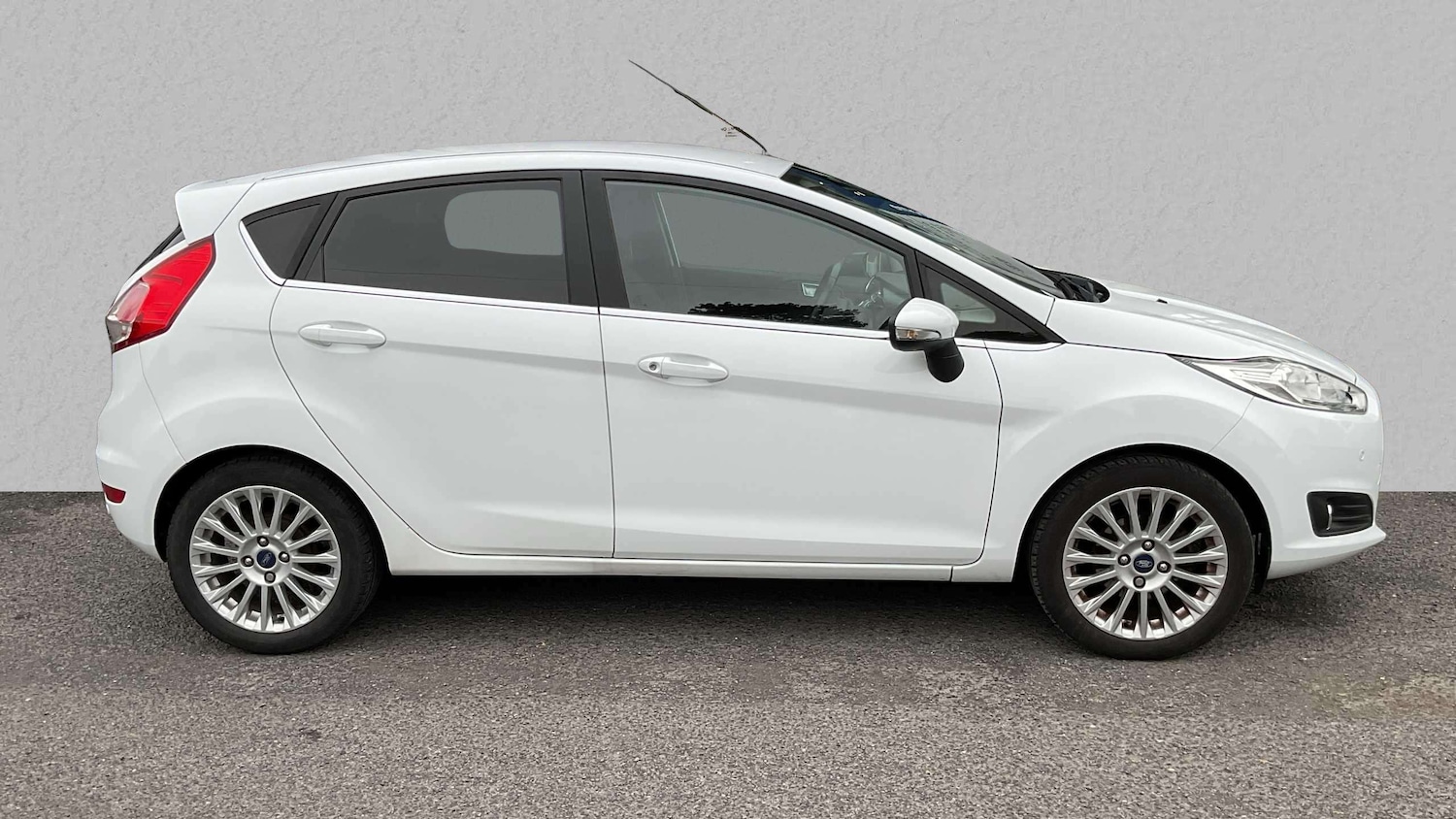 Used Ford Fiesta 2013 for sale - 76125850: Photo 3