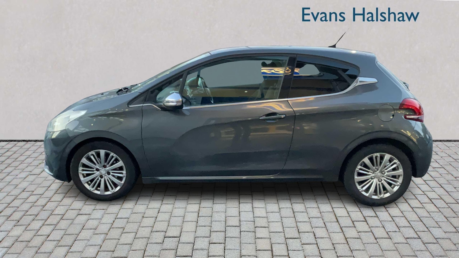 Used Peugeot 208 2016 for sale - 77112303: Photo 3