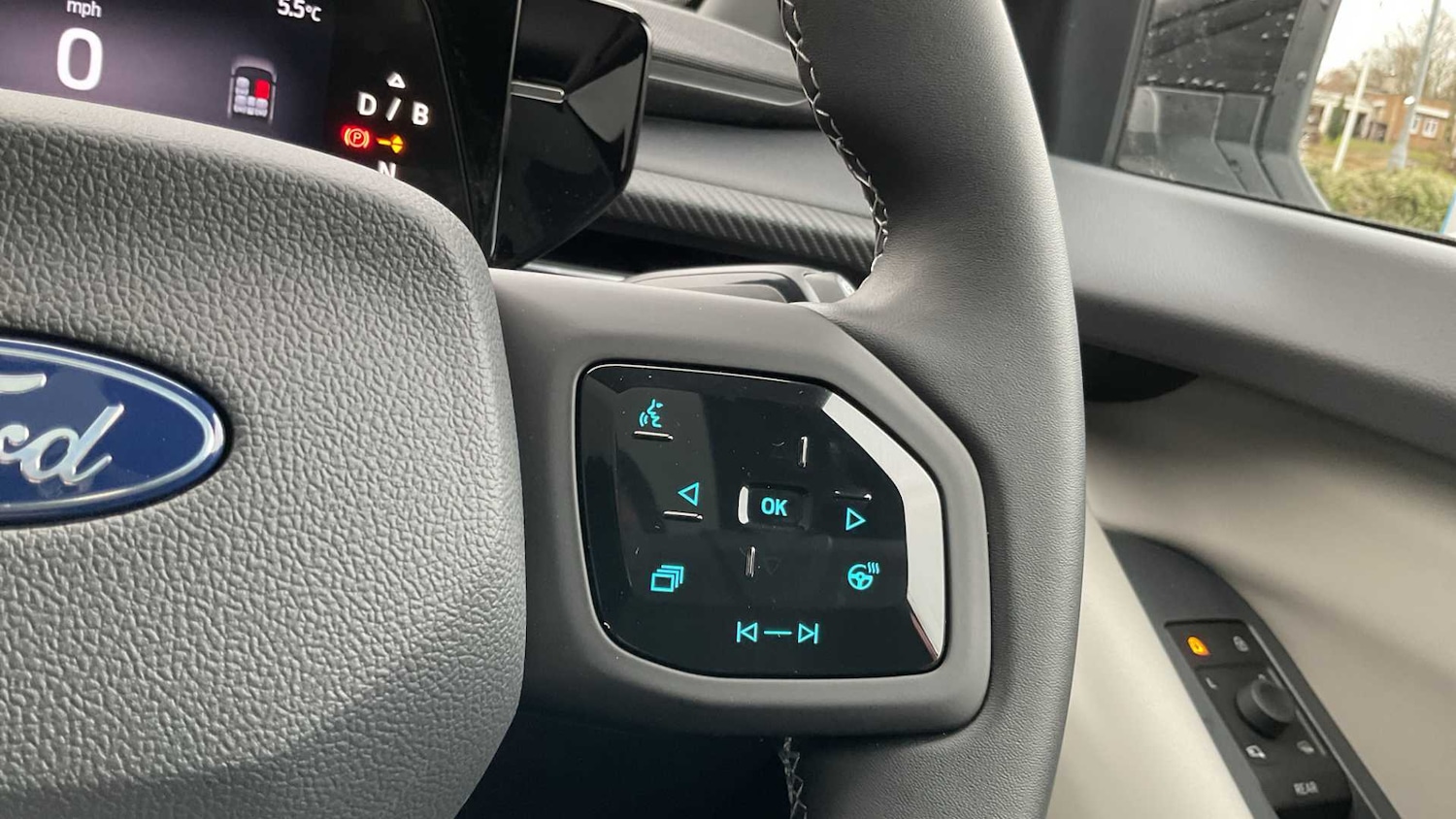 Used Ford Explorer 2025 for sale - 77219753: Photo 25