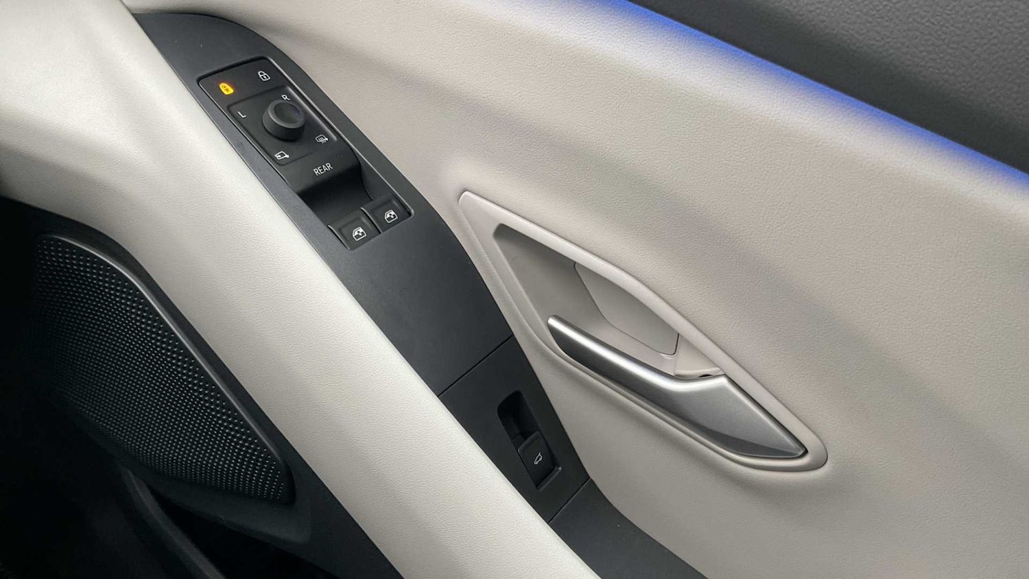 Used Ford Explorer 2025 for sale - 77219753: Photo 28