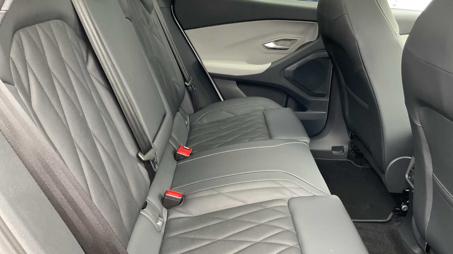 Used Ford Explorer 2025 for sale - 77219753: Photo 9