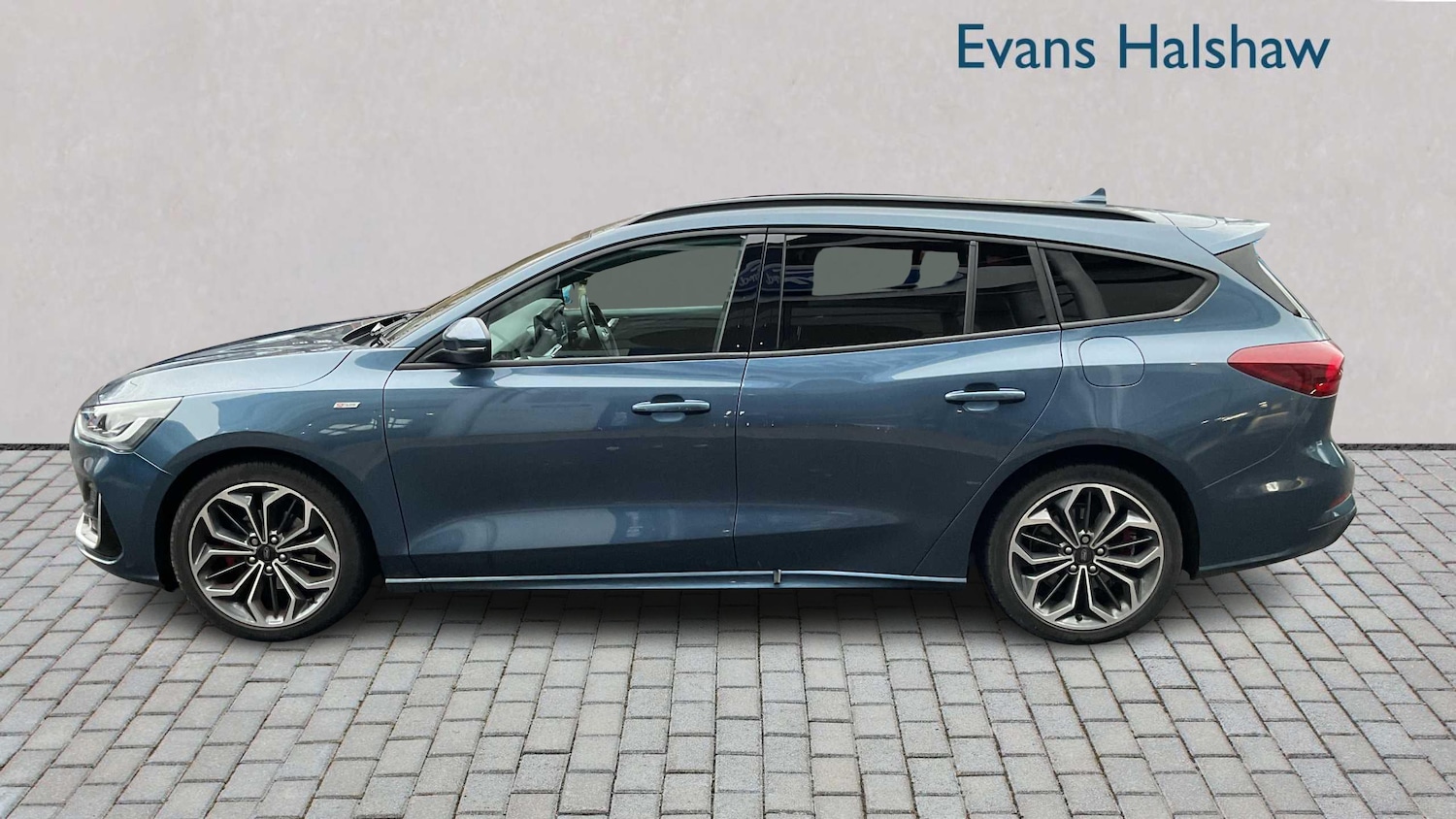 Used Ford Focus 2022 for sale - 76732330: Photo 4