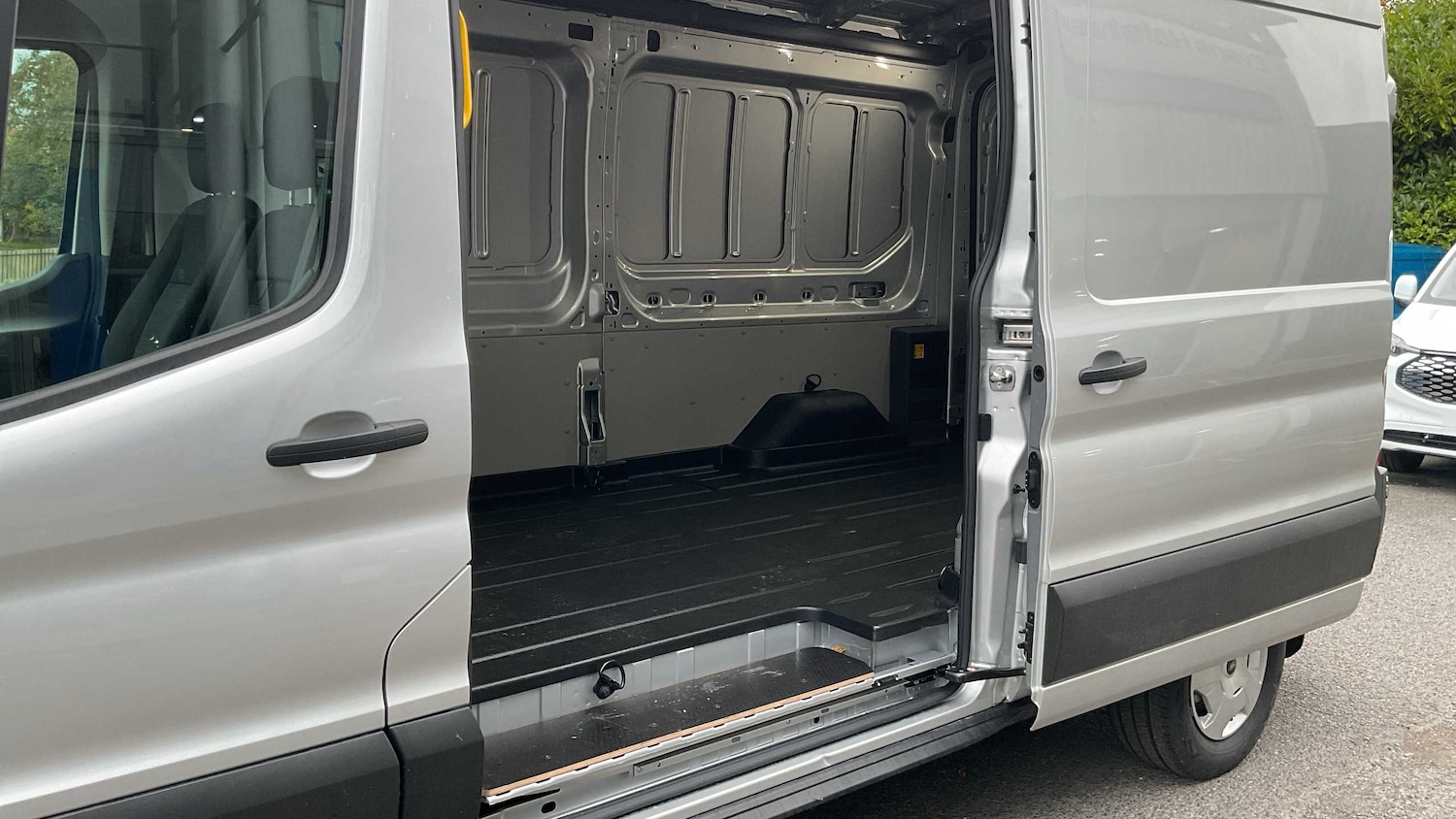 Used Ford E-Transit for sale - 76889784: Photo 32