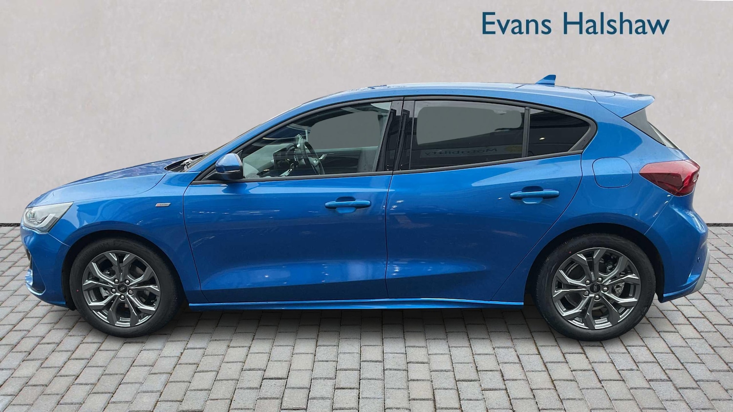 Used Ford Focus 2025 for sale - 78076909: Photo 3