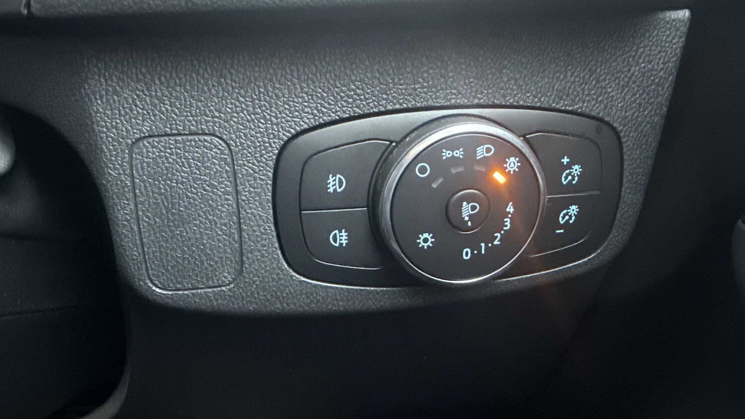 Used Ford Focus 2022 for sale - 76242614: Photo 20